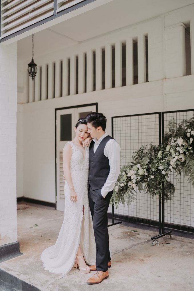 Modern English Colonial by Makeup Maestro Weddings - 006