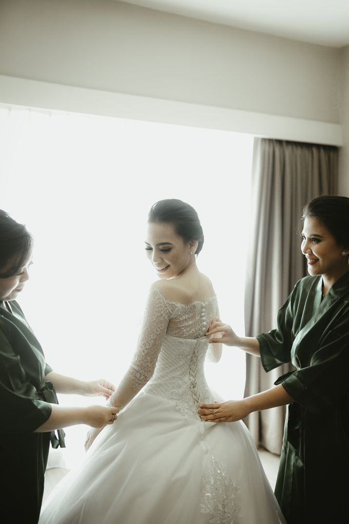 Discovery Hotel - Edwin & Clara Wedding Day by Impressions Wedding Organizer - 007