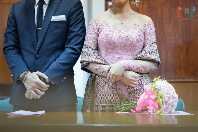 Pink Themed Engagement by Warna Project - 002 Pink Themed Engagement by Warna Project - 002