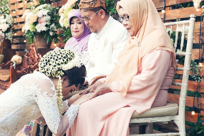 Wedding of Ajeng and Yudhi by: Gofotovideo by GoFotoVideo - 011 Wedding of Ajeng and Yudhi by: Gofotovideo by GoFotoVideo - 011