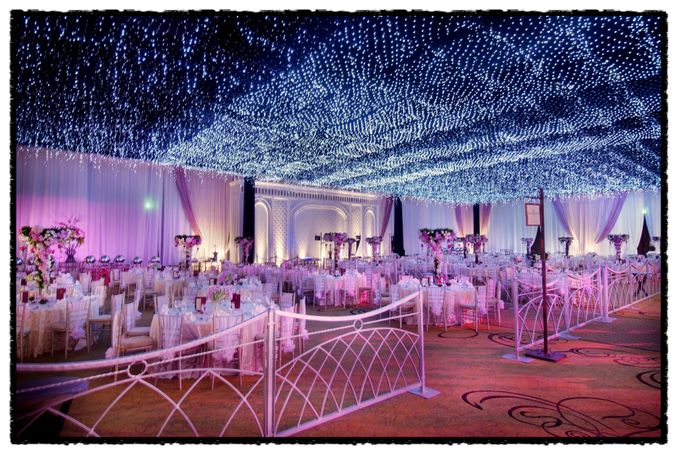 Beautiful Wedding Light of Nicole & Shaun by Etcetera Lighting - 002 Beautiful Wedding Light of Nicole & Shaun by Etcetera Lighting - 002