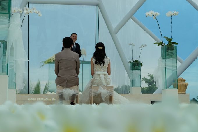 Diamond Chappel Bali - Michael & Intan Wedding by Impressions Wedding Organizer - 016 Diamond Chappel Bali - Michael & Intan Wedding by Impressions Wedding Organizer - 016