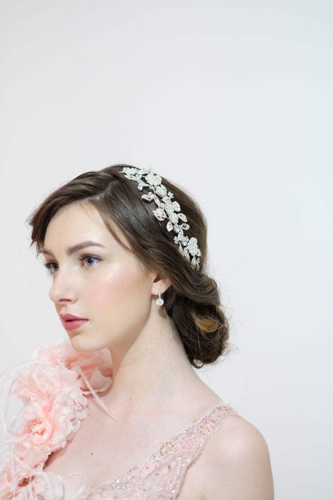 CROWN by Rinaldy A Yunardi available for RENT by LAMIIK BRIDAL - 005 CROWN by Rinaldy A Yunardi available for RENT by LAMIIK BRIDAL - 005