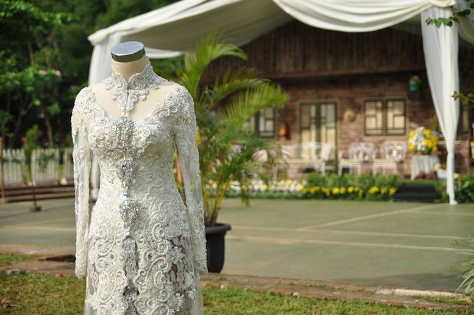 Kania - Derry Wedding by Petty Kaligis - 002 Kania - Derry Wedding by Petty Kaligis - 002