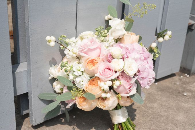 Bridal Bouquet by C. C. Lee Designs - 004 Bridal Bouquet by C. C. Lee Designs - 004