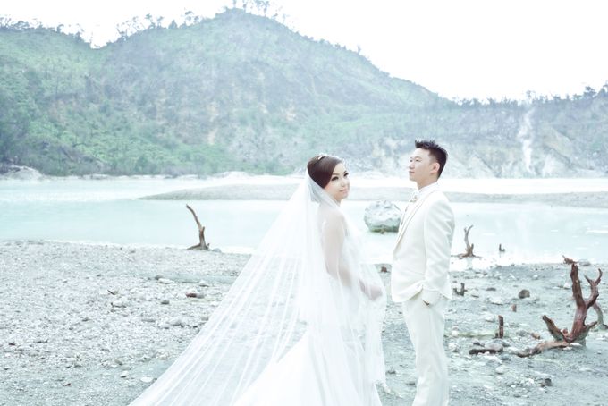 SWEET ESCAPE by YOHANNES BRIDAL - 011