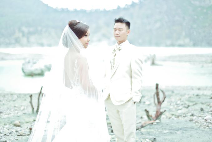 SWEET ESCAPE by YOHANNES BRIDAL - 012