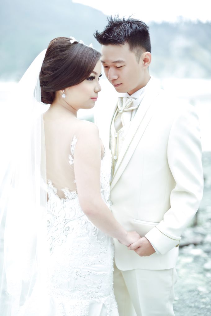 SWEET ESCAPE by YOHANNES BRIDAL - 013