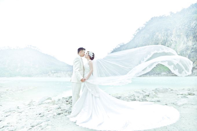 SWEET ESCAPE by YOHANNES BRIDAL - 021