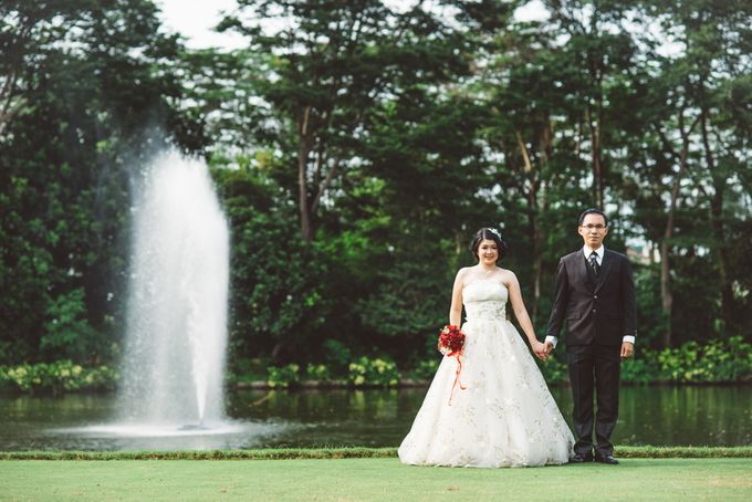 prewedding outdoor amel & felix by Francis'k Bride - 002