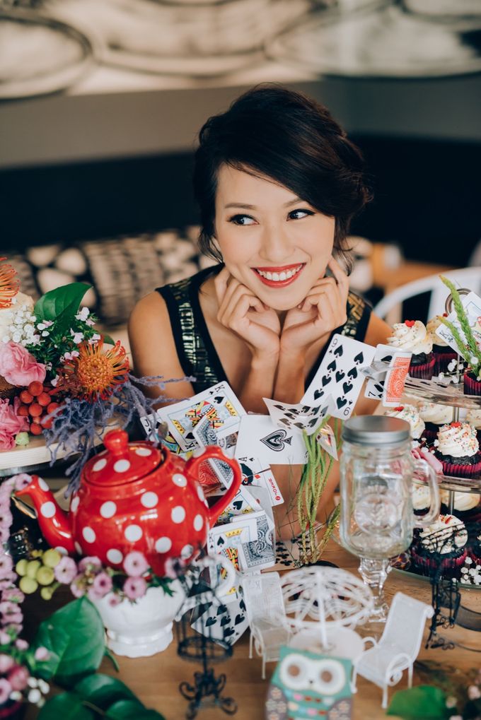 Madhatter's Party Themed Shoot x Melissa Koh by Ever & Blue Floral Design - 015 Madhatter's Party Themed Shoot x Melissa Koh by Ever & Blue Floral Design - 015
