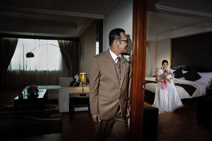Henny & Erwin Wedding by Yoga Septa Make Up Artist - 003 Henny & Erwin Wedding by Yoga Septa Make Up Artist - 003