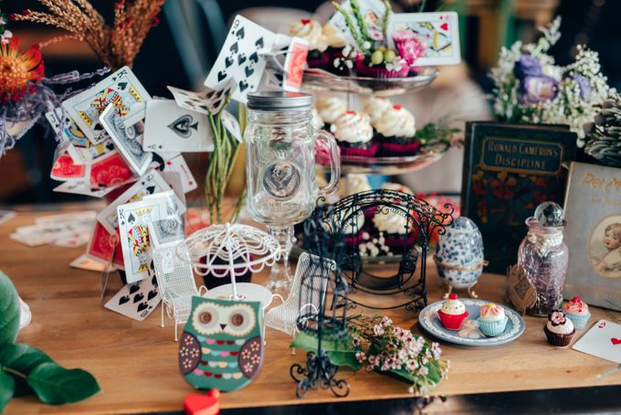 Madhatter's Party Themed Shoot x Melissa Koh by Ever & Blue Floral Design - 033 Madhatter's Party Themed Shoot x Melissa Koh by Ever & Blue Floral Design - 033