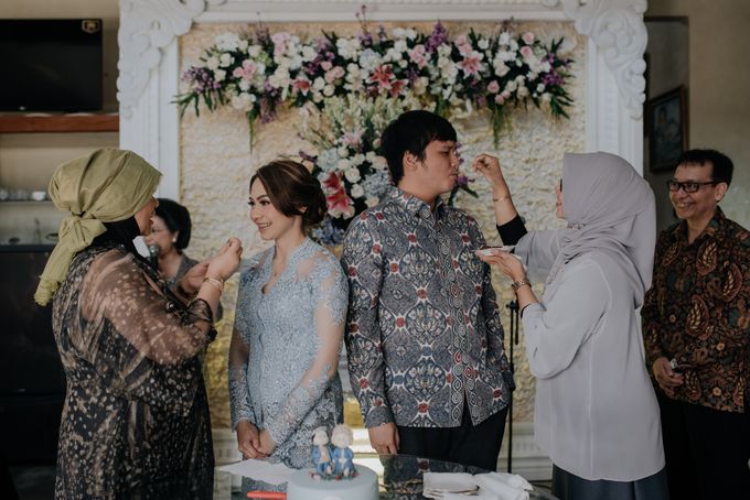 Engagement of Dimas & Fathya by Kimi and Smith Pictures - 014