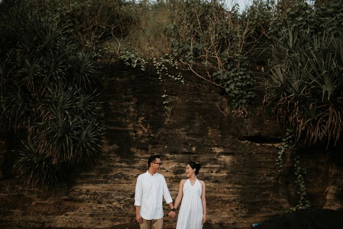 The Prewedding of Dennis & Cika by Kimi and Smith Pictures - 016