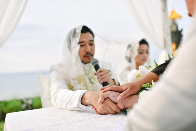 Ayu Hastari & Ryoichi Hutomo Wedding Day by Thepotomoto Photography - 015 Ayu Hastari & Ryoichi Hutomo Wedding Day by Thepotomoto Photography - 015