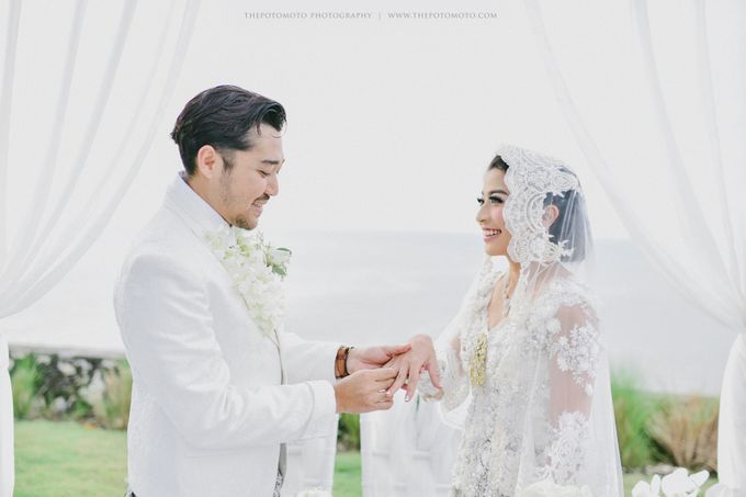 Ayu Hastari & Ryoichi Hutomo Wedding Day by Thepotomoto Photography - 016 Ayu Hastari & Ryoichi Hutomo Wedding Day by Thepotomoto Photography - 016