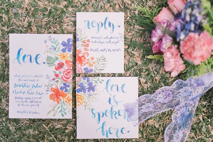 Watercolor and Calligraphy Wedding Invitations by First of April - 007 Watercolor and Calligraphy Wedding Invitations by First of April - 007