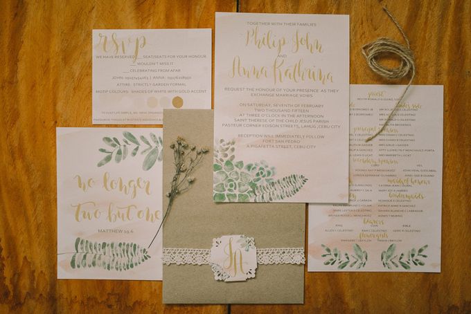 Watercolor and Calligraphy Wedding Invitations by First of April - 005 Watercolor and Calligraphy Wedding Invitations by First of April - 005