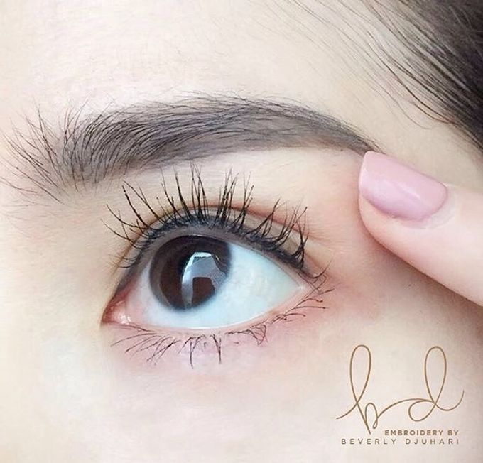 Eyeliner embroidery by Relax