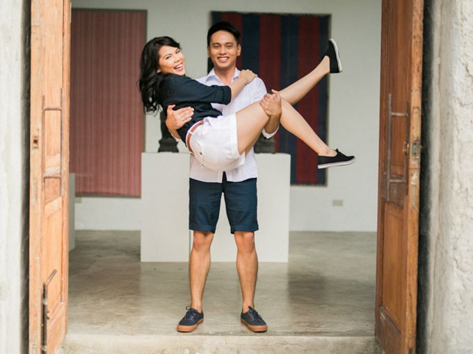 Issa x Justin Pinto Art Gallery Engagement by GJ Esguerra Photography - 006 Issa x Justin Pinto Art Gallery Engagement by GJ Esguerra Photography - 006
