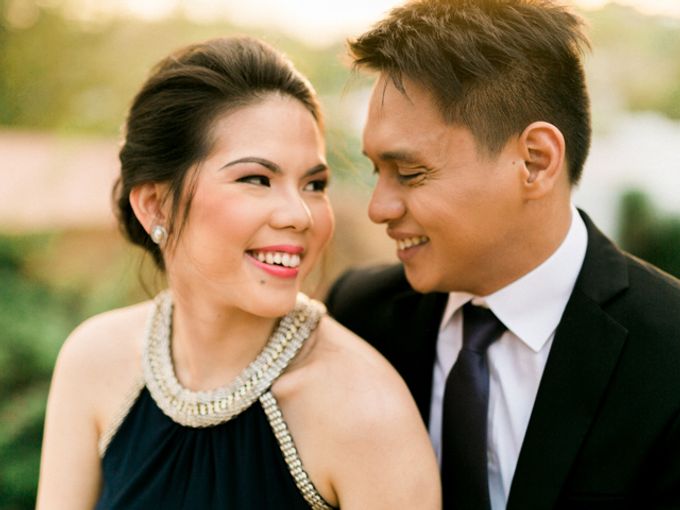Issa x Justin Pinto Art Gallery Engagement by GJ Esguerra Photography - 020 Issa x Justin Pinto Art Gallery Engagement by GJ Esguerra Photography - 020