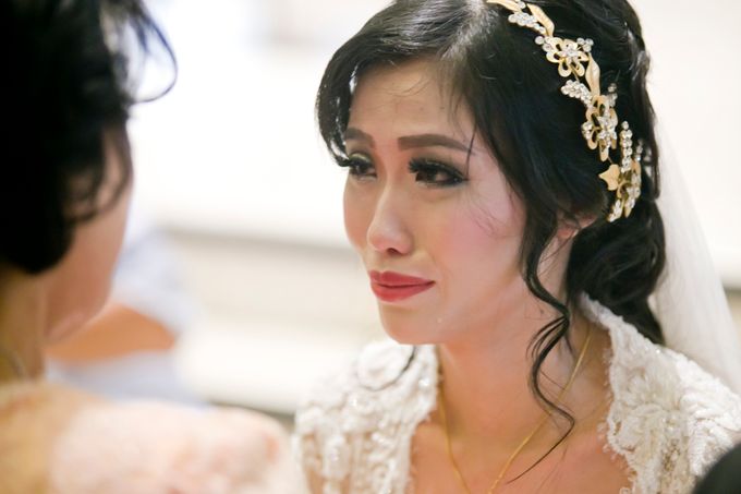 Simple and Elegant Wedding by AngelineThresdy Makeup Artist - 004 Simple and Elegant Wedding by AngelineThresdy Makeup Artist - 004