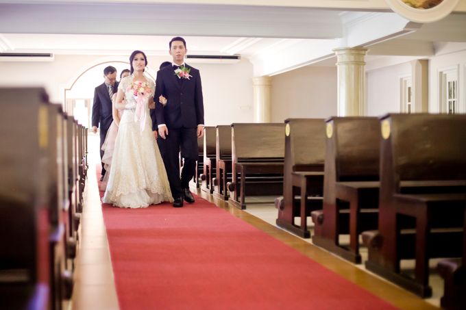 Simple and Elegant Wedding by AngelineThresdy Makeup Artist - 003 Simple and Elegant Wedding by AngelineThresdy Makeup Artist - 003
