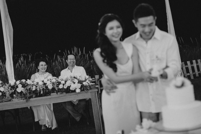 Ayana Bali | Warm & Fuzzy Wedding of Maureen & Denny by ILUMINEN - 034