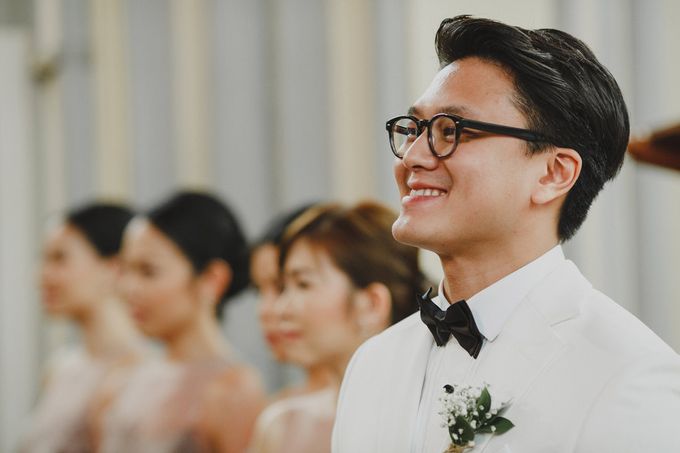 Cathedral Jakarta & The Edge Uluwatu | Duo City Wedding of Julia & Erick by ILUMINEN - 025 Cathedral Jakarta & The Edge Uluwatu | Duo City Wedding of Julia & Erick by ILUMINEN - 025