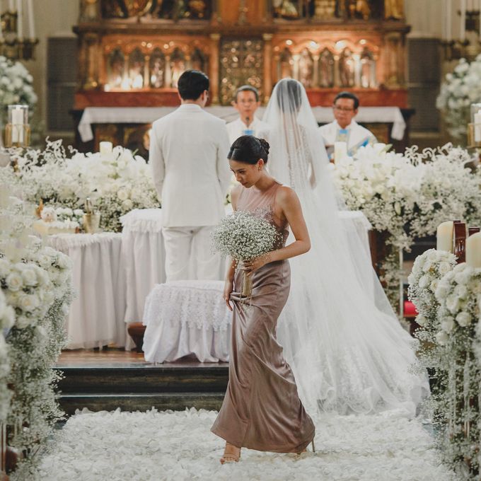 Cathedral Jakarta & The Edge Uluwatu | Duo City Wedding of Julia & Erick by ILUMINEN - 029