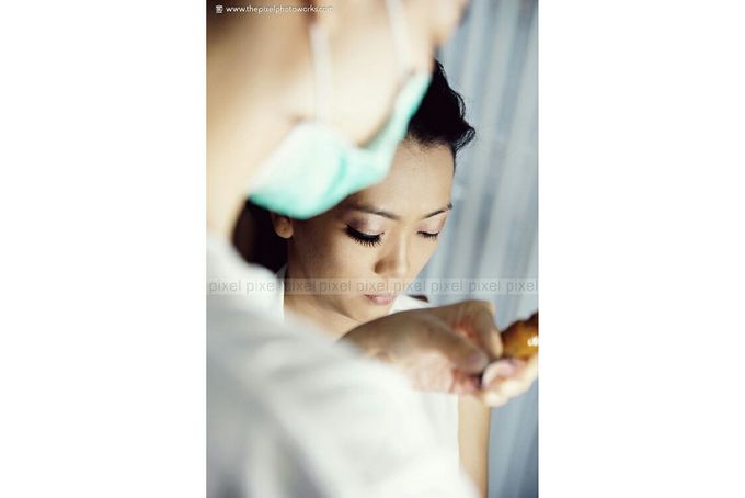 Wedding Makeup by Dhea Arway Makeup Artist - 001 Wedding Makeup by Dhea Arway Makeup Artist - 001