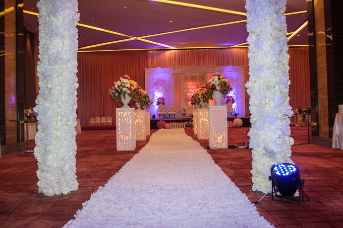 Modern-romantic wedding decoration by Menara Top Food Alam Sutera - 005 Modern-romantic wedding decoration by Menara Top Food Alam Sutera - 005