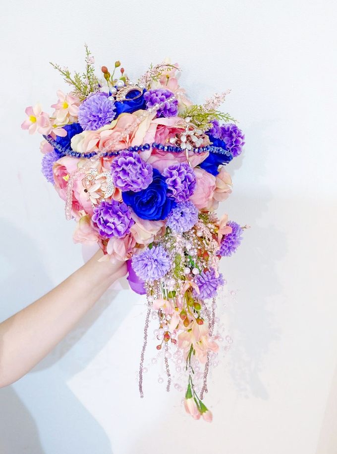 Alice in Wonderland Bouquet by Cup Of Love Design Studio - 002 Alice in Wonderland Bouquet by Cup Of Love Design Studio - 002