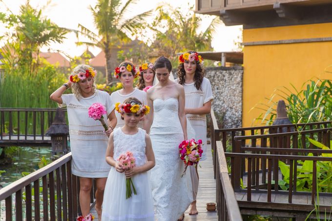 Colorful Day For Jess & Jack by D'studio Photography Bali - 003