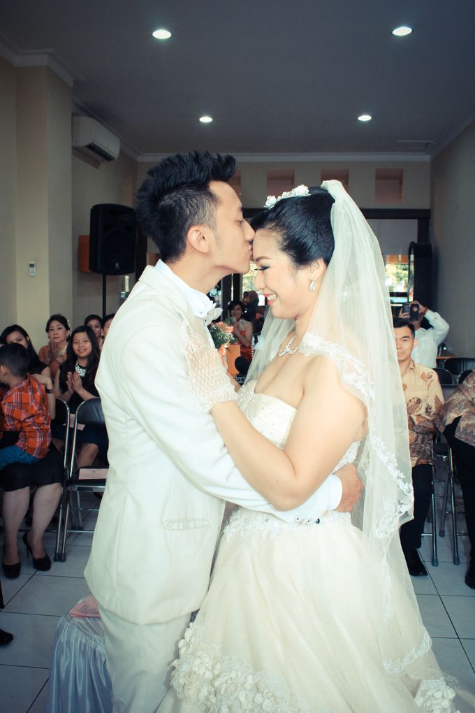 Mega & Evan - Wedding Day Candid Photoshoot by My Creation Art - 005 Mega & Evan - Wedding Day Candid Photoshoot by My Creation Art - 005
