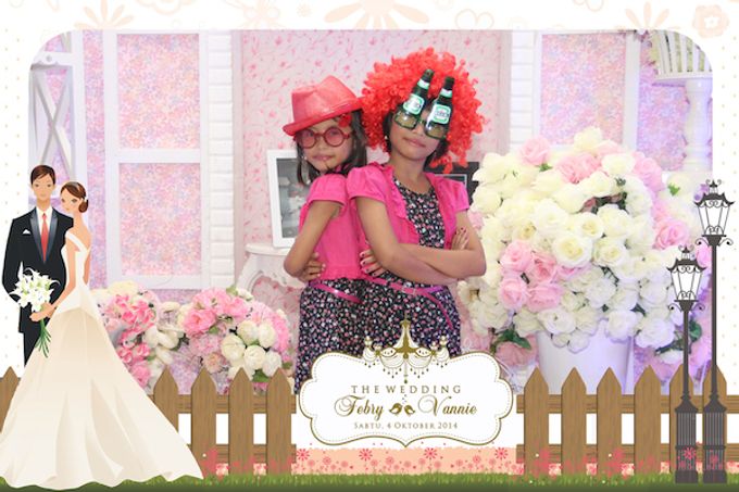 The Wedding of Febry & Vannie by After 5 Photobooth - 012 The Wedding of Febry & Vannie by After 5 Photobooth - 012