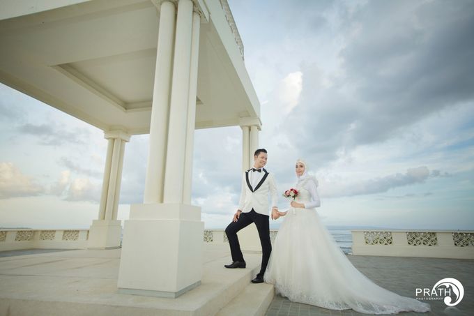 Beautiful Pre Wedding Photoshoot at Collonial Place by Rumah Luwih Beach Resort - 007