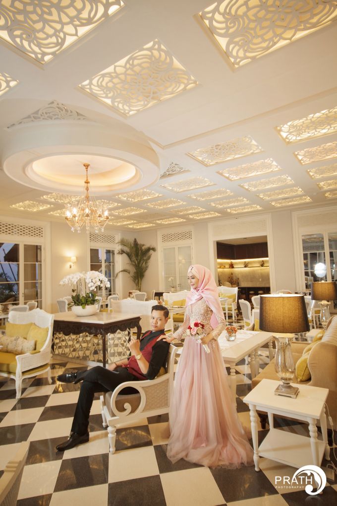 Beautiful Pre Wedding Photoshoot at Collonial Place by Rumah Luwih Beach Resort - 009 Beautiful Pre Wedding Photoshoot at Collonial Place by Rumah Luwih Beach Resort - 009