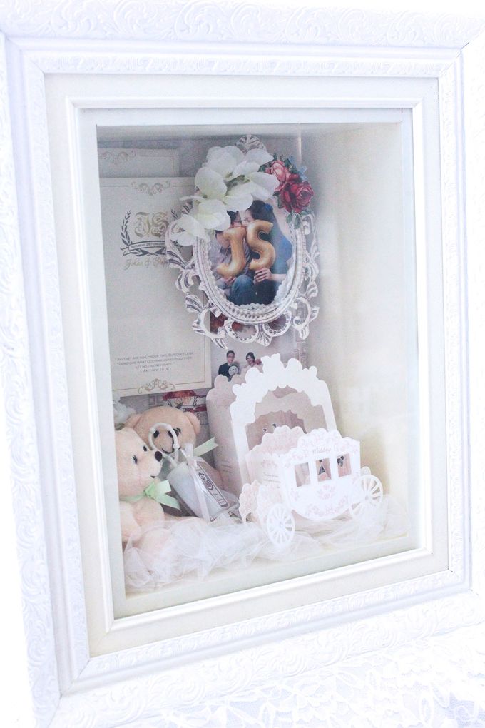 Frame Bouquet by Cup Of Love Design Studio - 017 Frame Bouquet by Cup Of Love Design Studio - 017