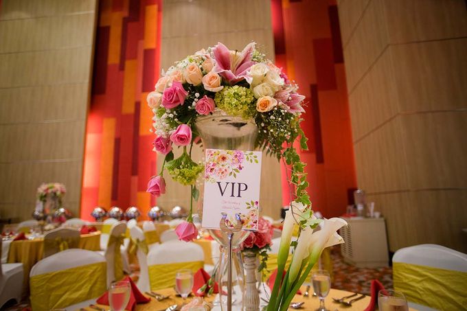 The Wedding of Albert & Sylvia Grand mercure Kemayoran by The Swan Decoration - 017