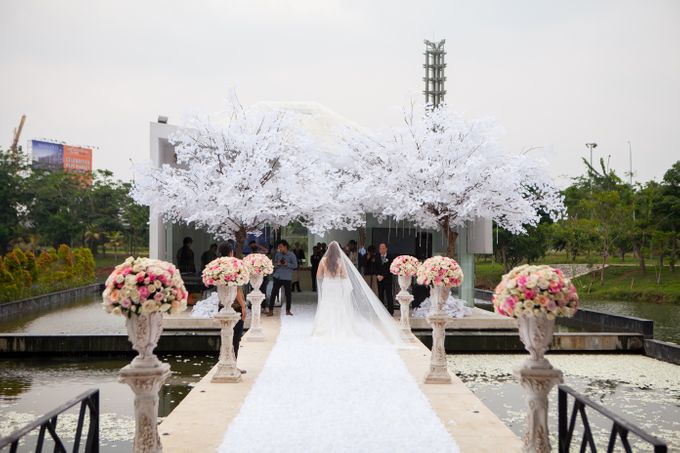 The Wedding of Yudi & Olivia -Chakra BSD by The Swan Decoration - 009 The Wedding of Yudi & Olivia -Chakra BSD by The Swan Decoration - 009
