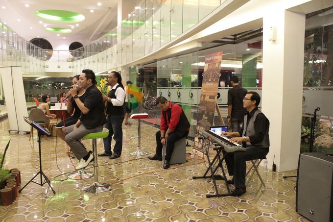 DEWARNA JAZZ NIGHT by Dusie & FRIENDS Acoustic Band - 001 DEWARNA JAZZ NIGHT by Dusie & FRIENDS Acoustic Band - 001
