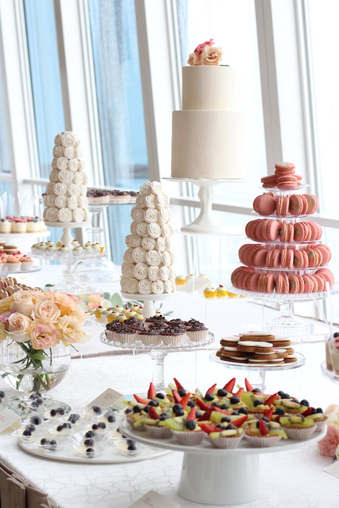 On Cloud Nine At Tower Club By Once Upon A Table Bridestory Com