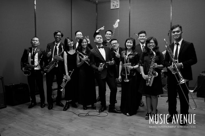 Avenue Big Band by Music Avenue - 001