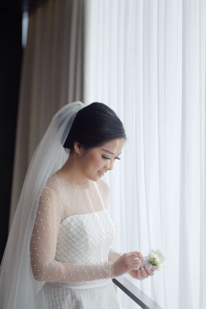Verena Mia Wedding Gown 2017 by David Christover - 010 Verena Mia Wedding Gown 2017 by David Christover - 010