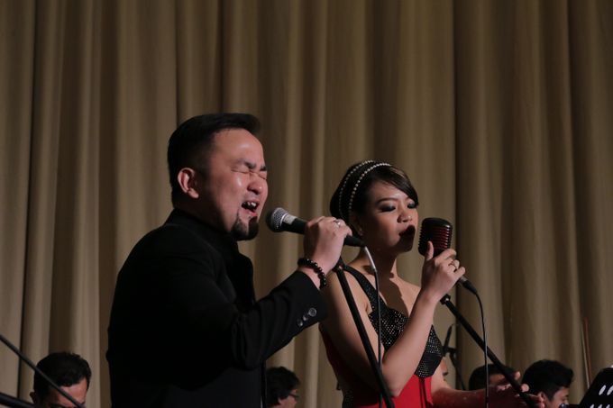 Gary & Sylvia - Kempinski by Blue Ice Music - 005 Gary & Sylvia - Kempinski by Blue Ice Music - 005