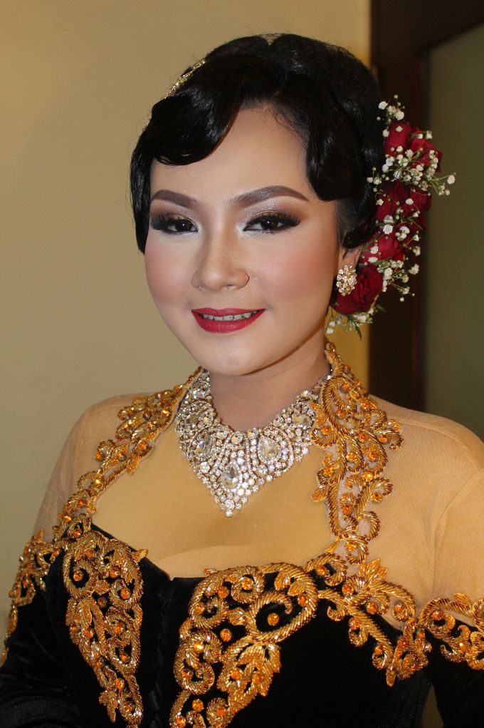 WEDDING - PUTRI by NANA Rias Pengantin - 001