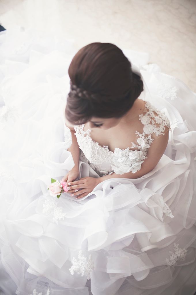 Hendra and Inneke Wedding by Laviola MUA by Pauline - 004 Hendra and Inneke Wedding by Laviola MUA by Pauline - 004
