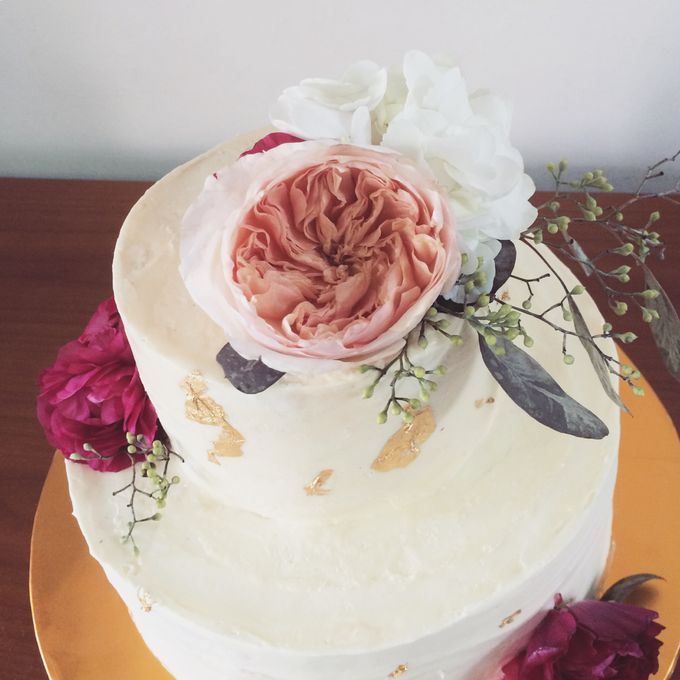 Floral Wedding Cake by Teaspoon of Love - 007 Floral Wedding Cake by Teaspoon of Love - 007